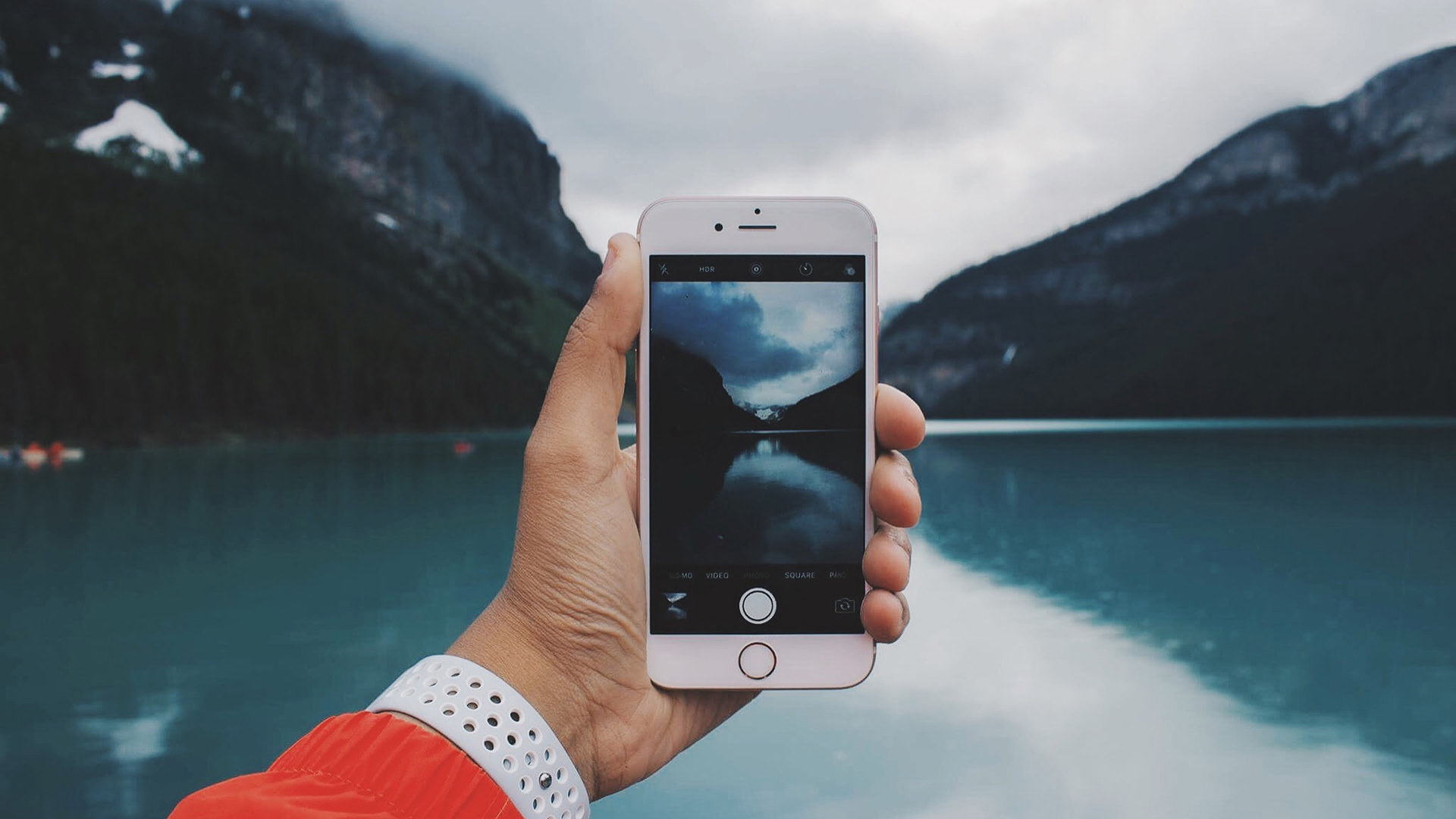 Take a look at the Top 5 photo editing Apps