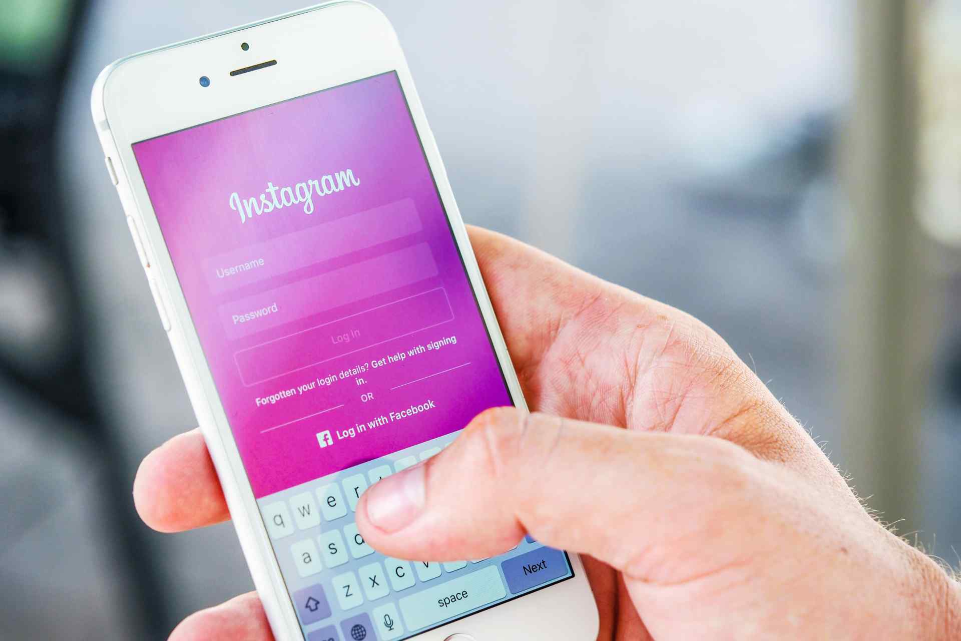 How To Hide Followers On Instagram (Explained)